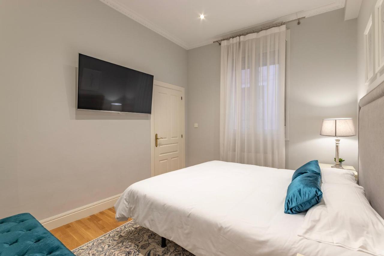 Amplio Y Elegante En Casco Viejo Con Parking Apartment Bilbao Luaran gambar