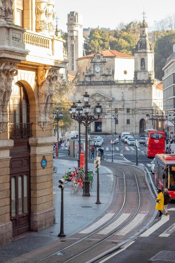 Amplio Y Elegante En Casco Viejo Con Parking Apartment Bilbao Luaran gambar