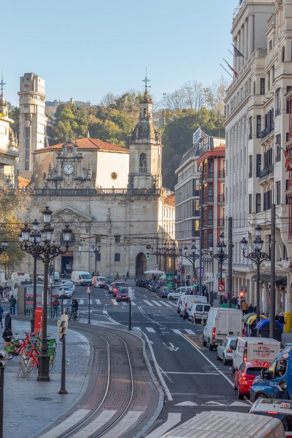Amplio Y Elegante En Casco Viejo Con Parking Apartment Bilbao Luaran gambar