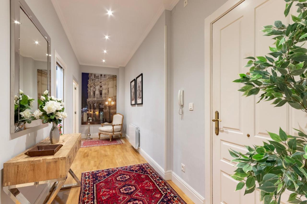 Amplio Y Elegante En Casco Viejo Con Parking Apartment Bilbao Luaran gambar