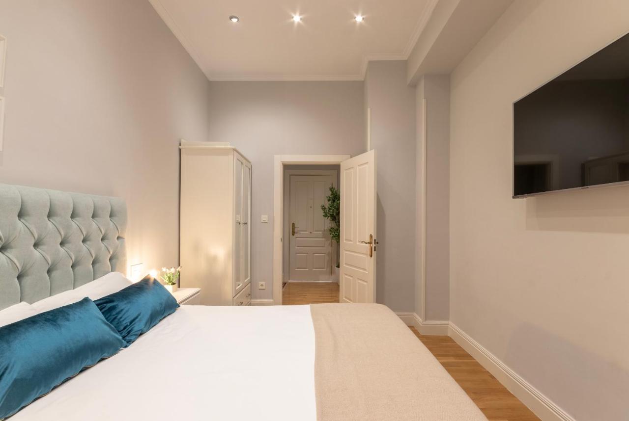 Amplio Y Elegante En Casco Viejo Con Parking Apartment Bilbao Luaran gambar